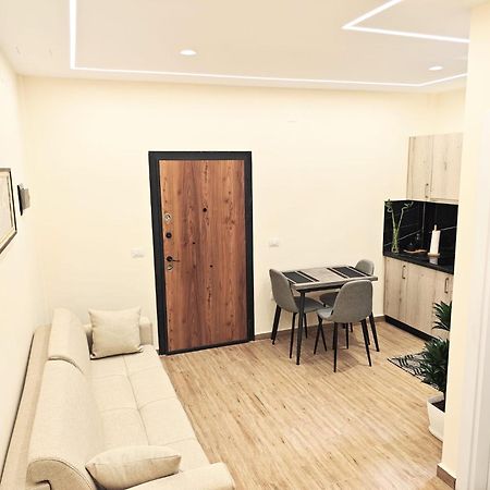 New Apartment Close To Sea And Downtown Vlore Exterior photo